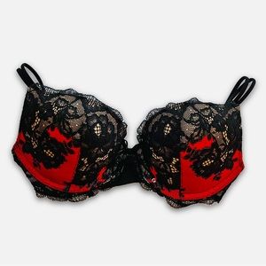 Like New Victoria’s Secret Lace Push Up Bra 34B